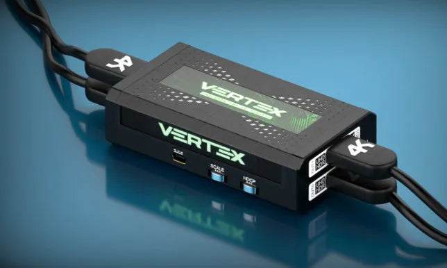 HDfury Vertex 2x2 HDMI-Matrix mit eingebautem Scaler und Formatwandler, verbunden mit 4K HDMI-Kabeln
